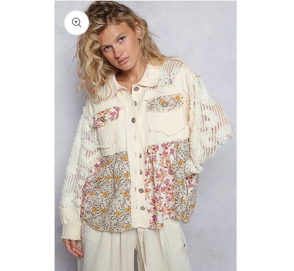 POL Floral Crochet Lace Patchwork Balloon Sleeve Top Size Small